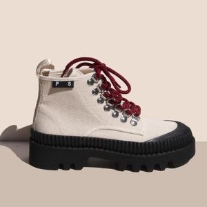 Proenza Schouler City Lug Sole Boots in Natural. Sz 39.
